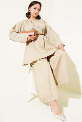 Pazarium - Yakası Pensli Kemerli Poplin İkili Takım Vizon