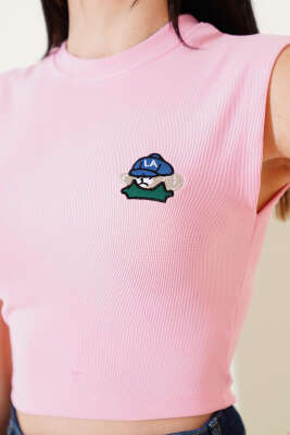 Ayıcık Nakışlı Kolsuz Crop Pembe - Thumbnail