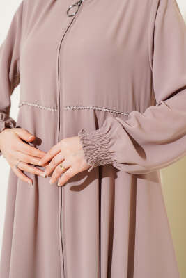 Bileği Gipeli Omuz Vatkalı Büyük Beden Ferace Bej - Thumbnail