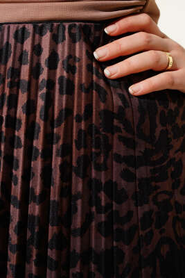 Karışık Desenli Piliseli Etek Kahve - Thumbnail