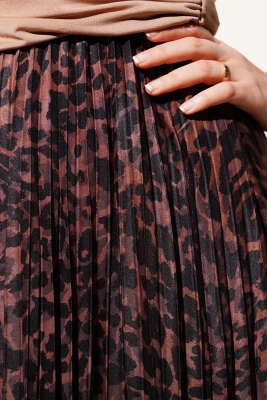 Karışık Desenli Piliseli Etek Acı Kahve - Thumbnail