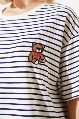Çizgili Ayıcık Nakışlı T-shirt Lacivert - Thumbnail