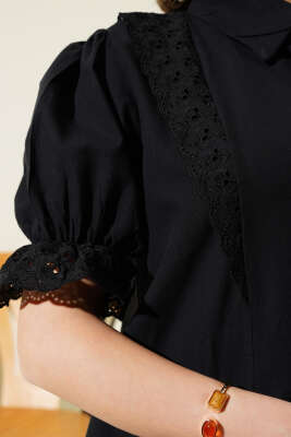 Yaka ve Kol Dantelli Kısa Gömlek Siyah - Thumbnail