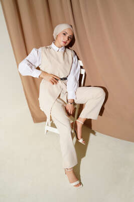 Pazarium - Omuz Düğmeli Kemerli Yelek İkili Takım Bej