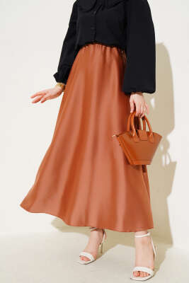 Pazarium - Beli Lastikli Kloş Saten Etek Latte