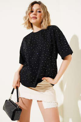Pazarium - Önü Taş Süslemeli T-shirt Siyah