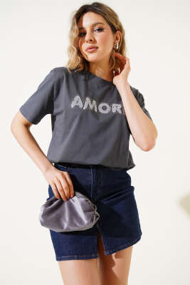 Pazarium - Amore Taş Yazılı T-shirt Füme