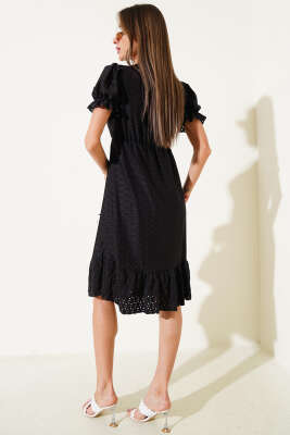 Fırfır Detaylı Brodeli Elbise Siyah - Thumbnail
