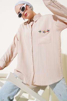 Pazarium - İnce Çizgili Cep Taşlı Gömlek Latte