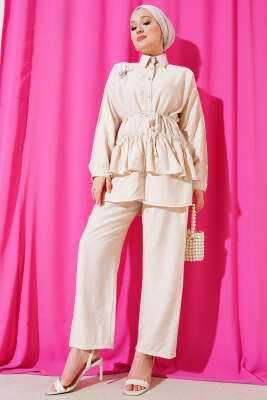Pazarium - Eteği Fırfırlı İp Kuşaklı İkili Takım Bej