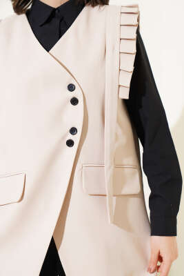 Omuz Pileli Cep Kapaklı Yelek Bej - Thumbnail