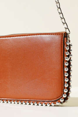 Zincir Askılı Zımbalı Çanta Taba - Thumbnail