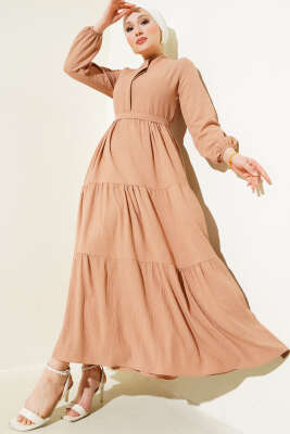 Pazarium - Yarım Gizli Düğmeli Kuşaklı Elbise Camel