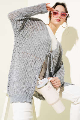 Delikli İp Bağcıklı Triko Hırka Gri - Thumbnail