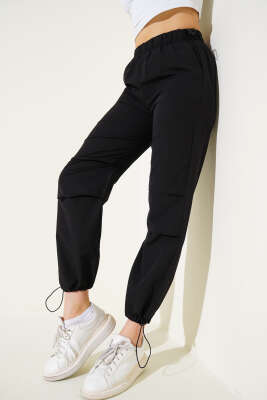 Bel Ve Paça Lastikli Paraşüt Pantolon Siyah - Thumbnail