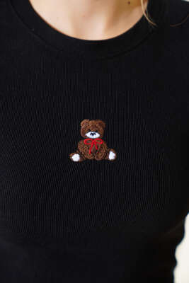 Ayıcık Nakışlı Kısa Kol Crop Siyah - Thumbnail