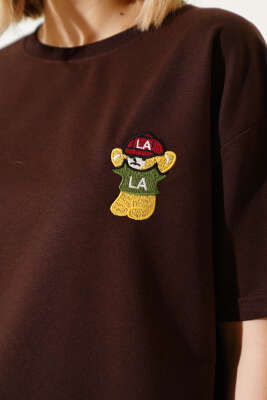 Ayıcık Nakışlı Basic T-shirt Kahve - Thumbnail