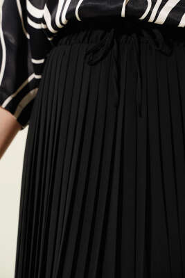 Bel Lastikli Sık Pileli Şifon Etek Siyah - Thumbnail