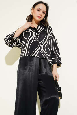 Desenli Kısa Gömlekli Saten İkili Takım Siyah - Thumbnail