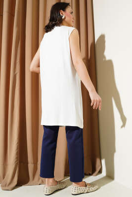 Önü Taş Süslemeli İçlik Ekru - Thumbnail