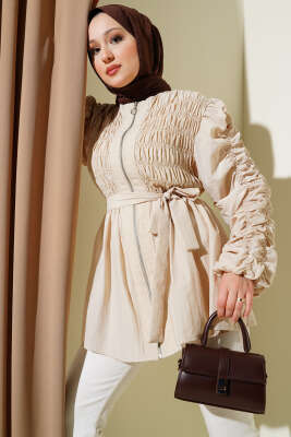 Pazarium - Büzgülü Fermuarlı Kuşaklı Ceket Bej