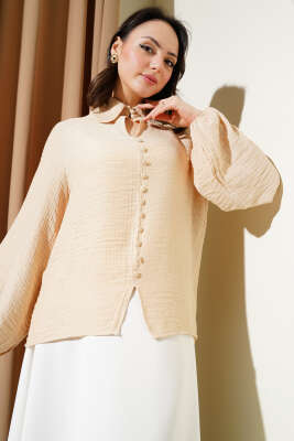 Bebe Yaka Düğme Detaylı Gofre Bluz Camel - Thumbnail
