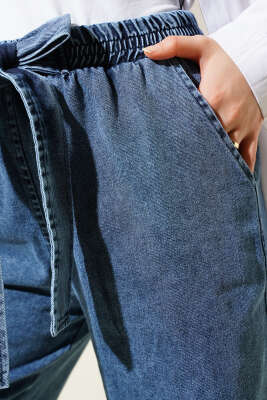 Beli Lastikli Kuşaklı Kot Pantolon Açık Mavi - Thumbnail