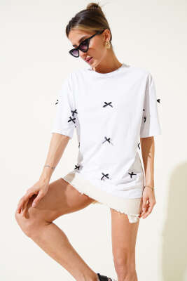 Fiyonk Detaylı T-shirt Beyaz - Thumbnail