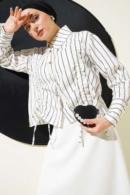 Pazarium - Kalp Düğmeli Önü Büzgülü Kısa Gömlek Beyaz