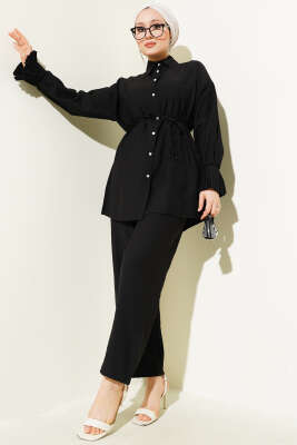 Pazarium - Bilek Fırfırlı Taş Düğmeli İkili Takım Siyah