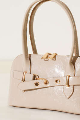 Kanca Detaylı Fermuarlı Rugan Çanta Bej - Thumbnail