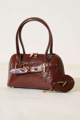 Kanca Detaylı Fermuarlı Rugan Çanta Acı Kahve - Thumbnail