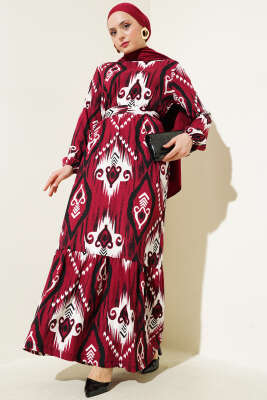 Pazarium - Desenli Kuşaklı Volanlı Elbise Bordo