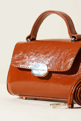 Oval Mıknatıslı Çanta Taba - Thumbnail