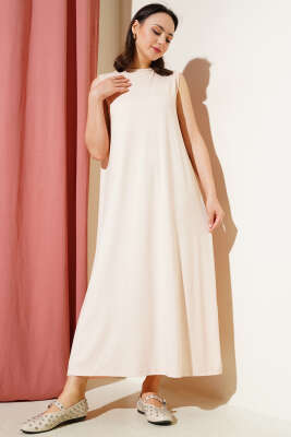 Pazarium - Kolsuz Basic Uzun Elbise Bej