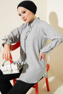 Pazarium - Fırfırlı Bilek Bağcıklı Gömlek Gri