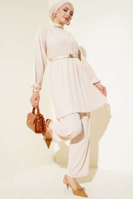 Pazarium - Yaka Taşlı Pileli Tunik İkili Takım Bej