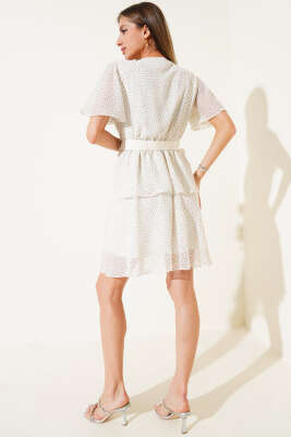 Puantiyeli Kemerli Kat Mini Şifon Elbise Beyaz - Thumbnail