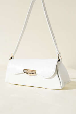 Mıknatıs Kapaklı Rugan Çanta Beyaz - Thumbnail