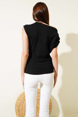 Kayık Yaka Büzgülü Bluz Siyah - Thumbnail
