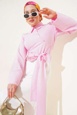 Pazarium - Belden Bağlama Detaylı Kısa Gömlek Pembe