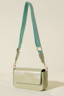 Pazarium - Tek Gözlü Mıknatıslı Kol Çantası Çağla Yeşili