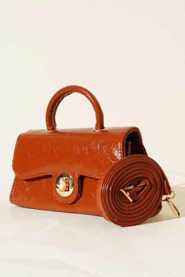 Pazarium - Gold Kilitli Rugan Çanta Taba