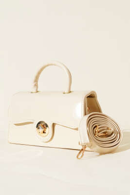 Gold Kilitli Rugan Çanta Krem - Thumbnail