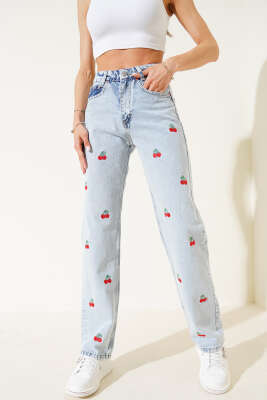 Kiraz Nakışlı Kot Pantolon Açık Kar - Thumbnail