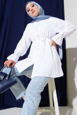 Pazarium - Bilek Tünelli Brit Düğmeli Gömlek Beyaz