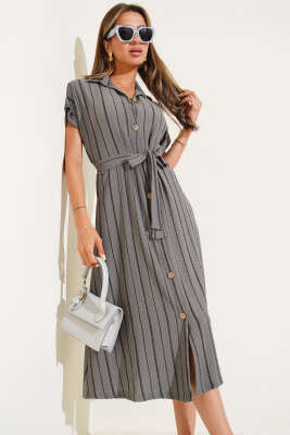 Pazarium - Tahta Düğmeli İnce Çizgili Elbise Gri