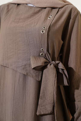 Kuş Gözü Detaylı Yandan Bağlamalı Elbise Kahve - Thumbnail