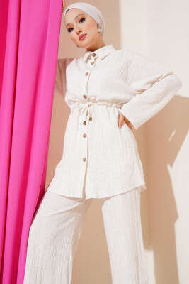 Beli Bağcıklı Önü Tahta Düğmeli İkili Takım Bej - Thumbnail