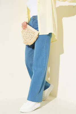 Salaş Kesik Paça Pantolon Açık Mavi - Thumbnail